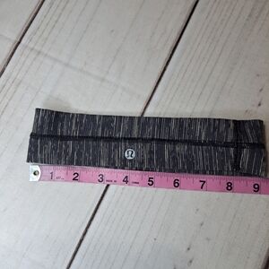 lululemon athletica Black and Gray Hairband